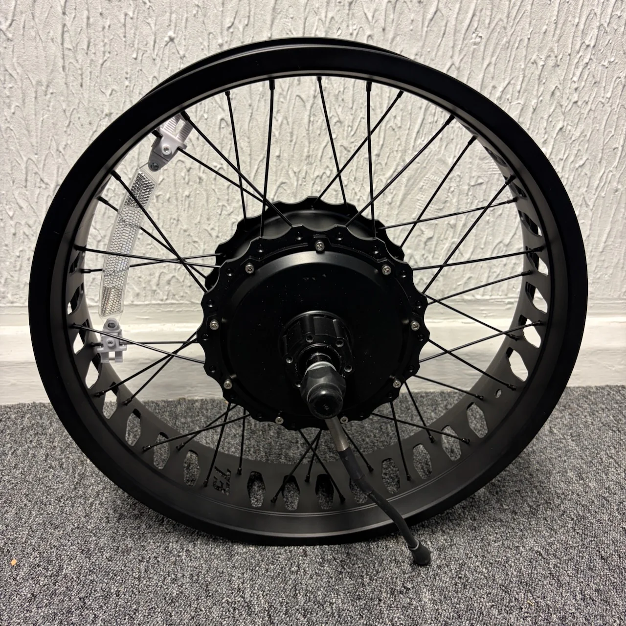Super 73 Z series motor assembly - Image 3